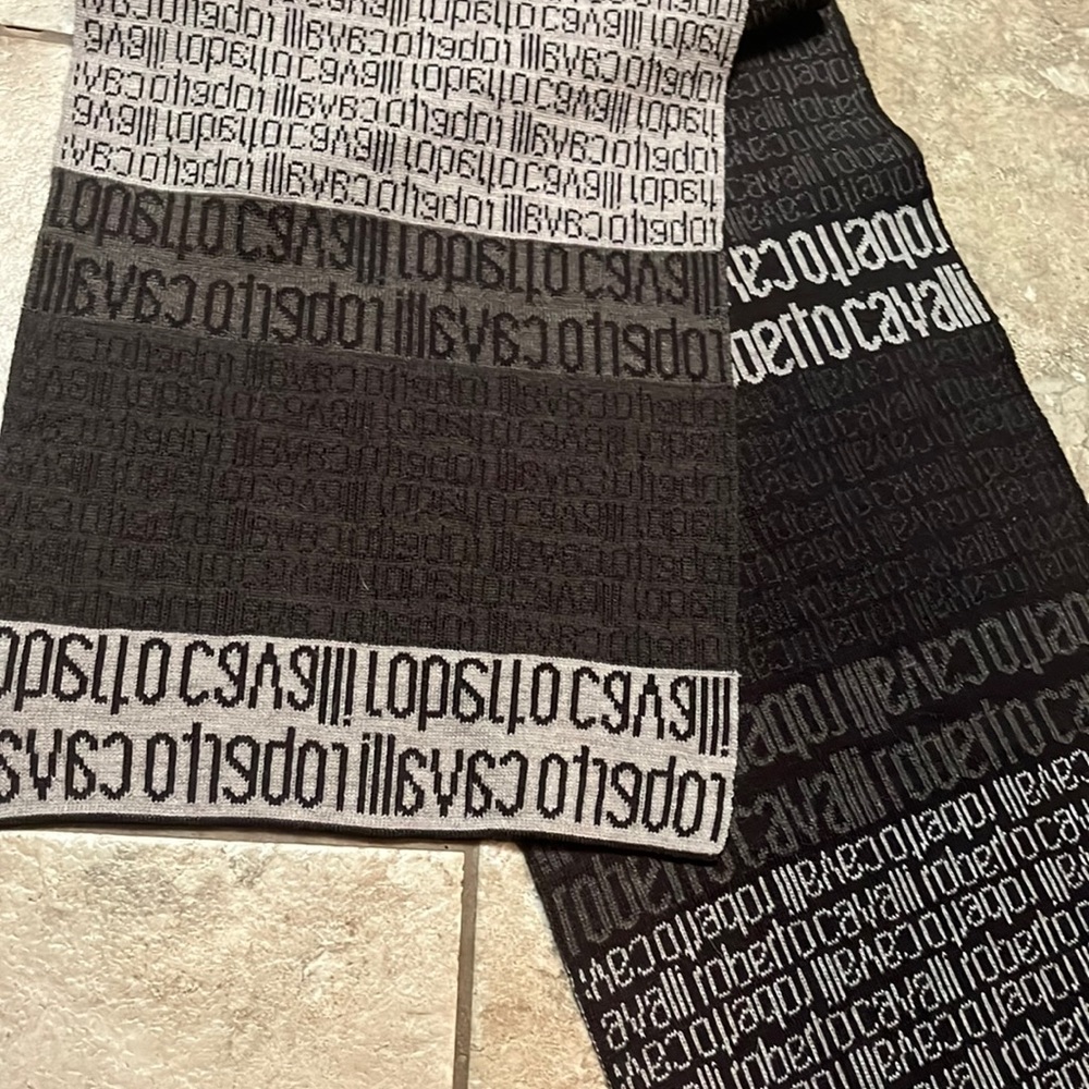 Roberto Cavalli scarve